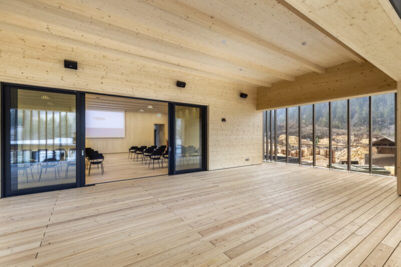 Henkel introduces 1K-PUR Loctite HB XE to improve fire safety and production efficiency in timber construction